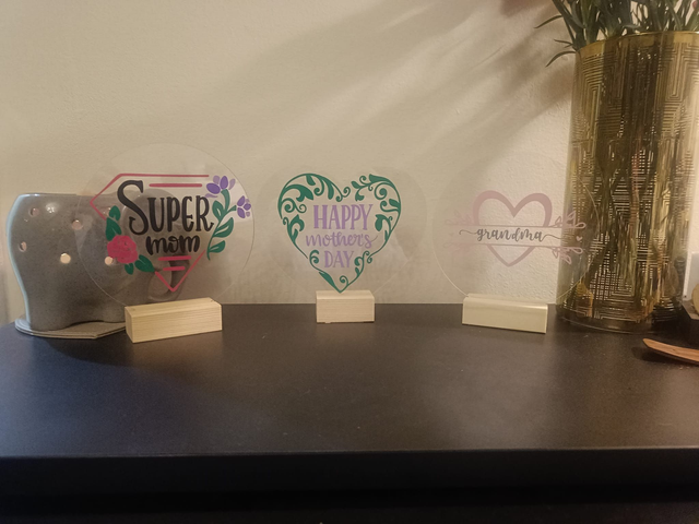 Acrylic Mothers day signs