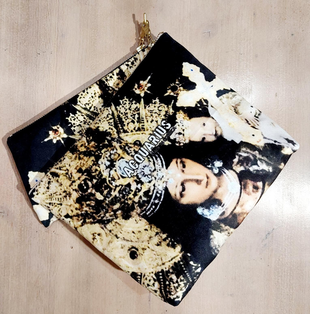 Valencia Vierge. Pochette et trousse en velours.