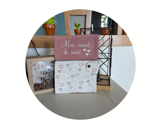 Protège carnet de santé rose cœur 