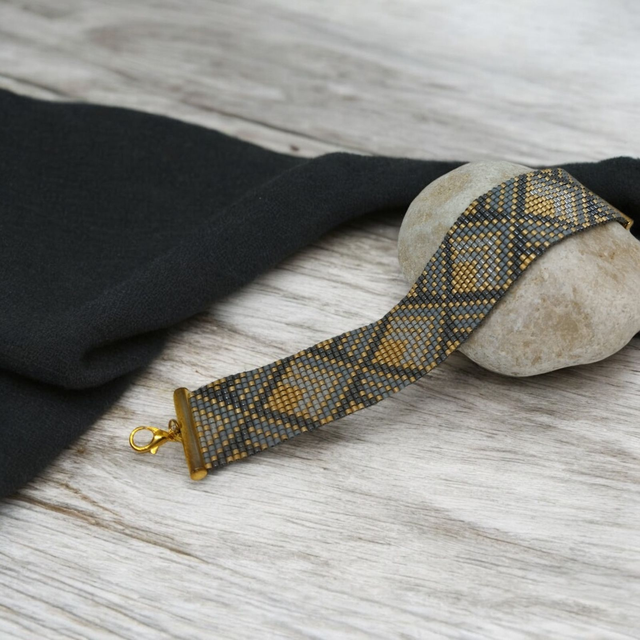 Bracelet tons gris et or