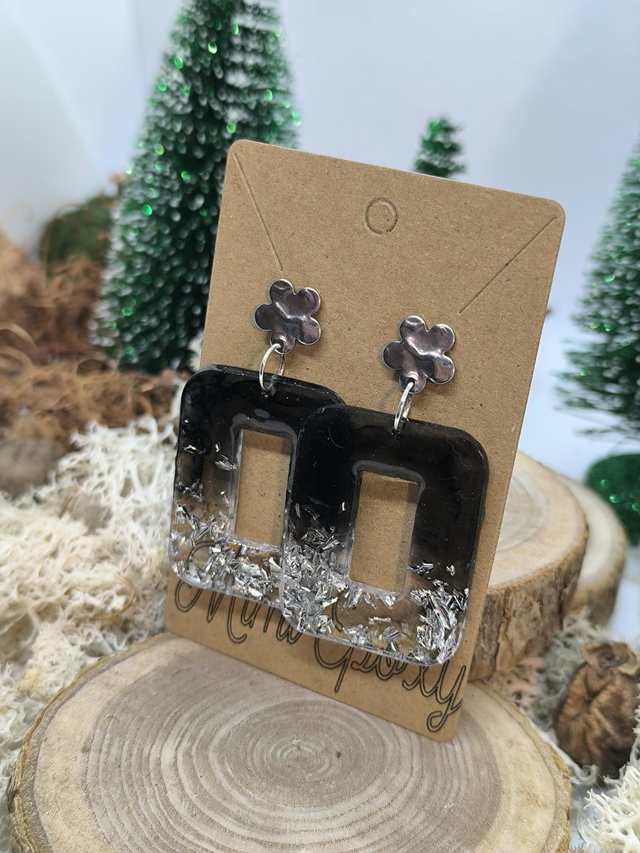 Boucles d'oreilles rectangle (large) noires et feuilles argentées 