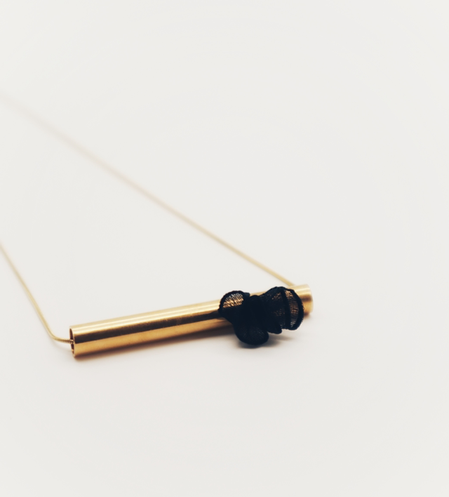 Colar Reto Grande 1 flor AGP01R004