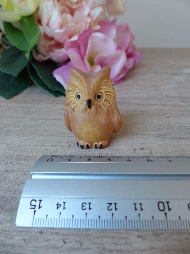 Figurine miniature hibou en argile – Poterie vintage faite à la main, petit porte-bonheur décoratif