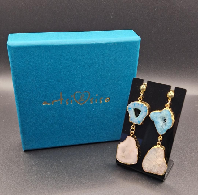 Blue &amp; White Agate Slice Earrings 