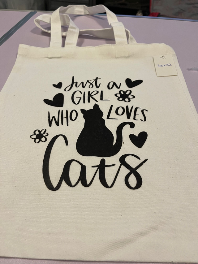 Just A Girl Who Loves Cats