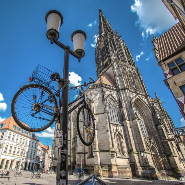 St. Lamberti mit Fahrrad