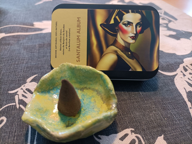 Encens au santal