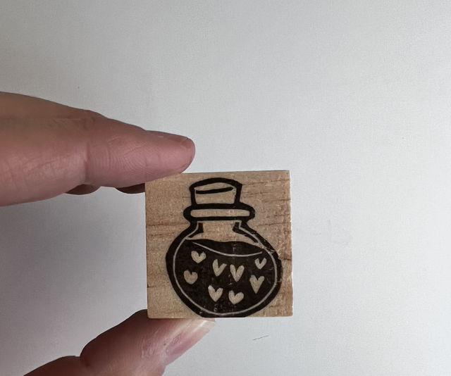 Tampon Potion (Jour 9 - Stamp-Tober 2025)