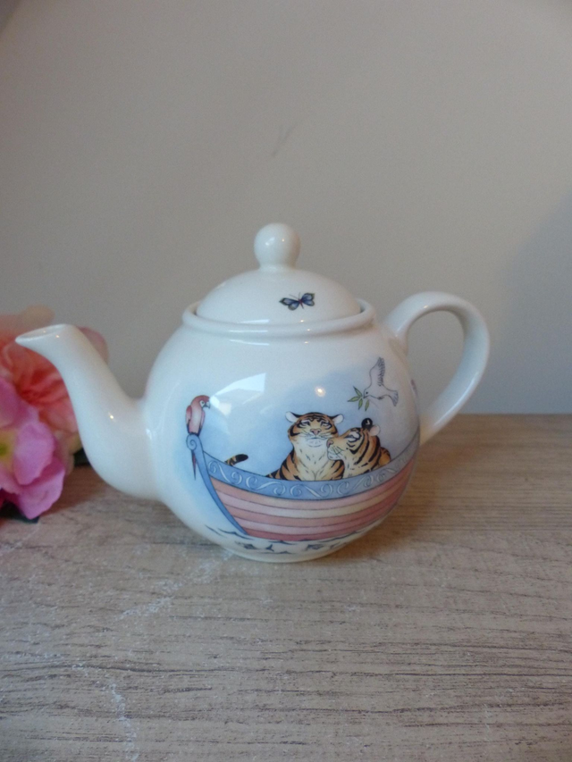 Théière vintage anglaise Arthur Wood Arche de Noé en céramique – Petite théière décor animaux (girafes, éléphants, tigres, perroquets)