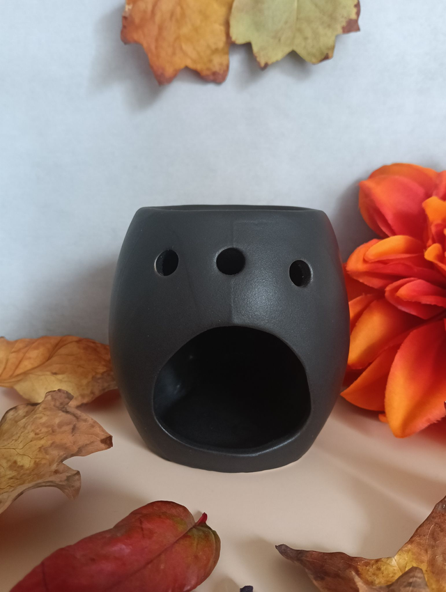 Brûleur à parfum – Crâne Noir