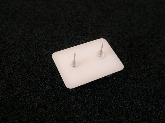 Boucles d'oreilles clous nounours bicolore rose / vert émeraude