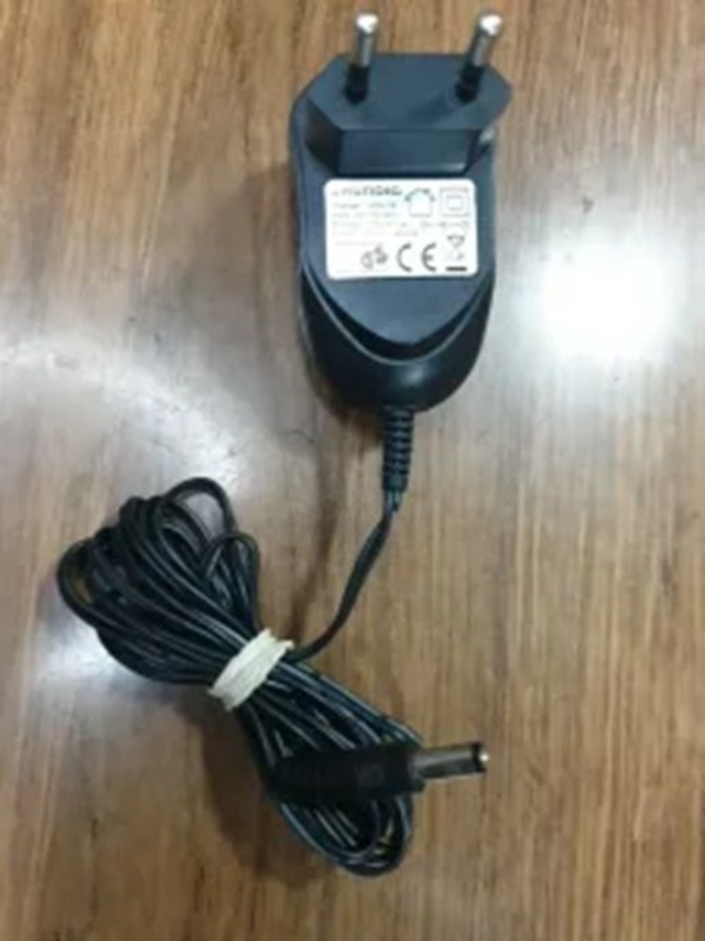 Grundig HSA-1B AC Adaptor 5V-400mA Gebraucht