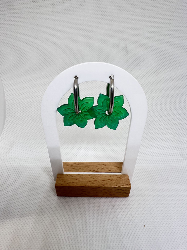 Fleurs étoilées vertes