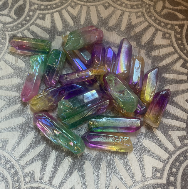 Aura Quartz Points - Green/Pink