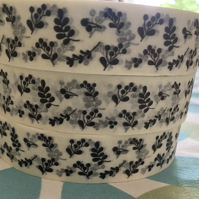 Botanical/berries (white) 