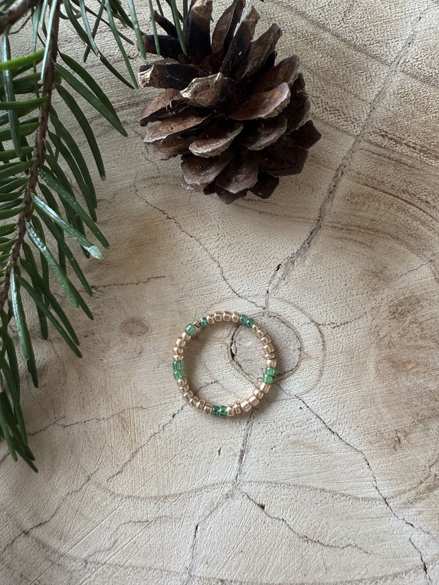 Les bagues en perle de rocaille