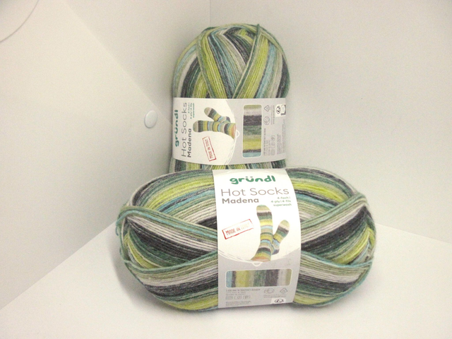 Pelote de fil à tricoter &quot;chaussettes&quot;  