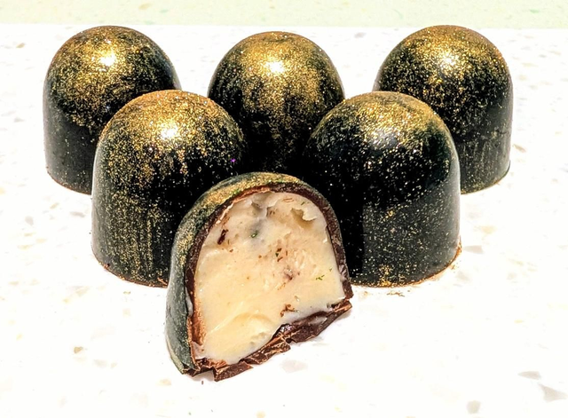 Peppermint fondant filled, dark chocolates, box of 6