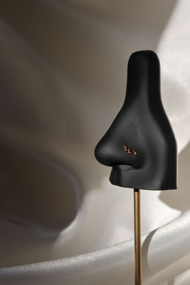 Piercing de nez Serpent rose gold