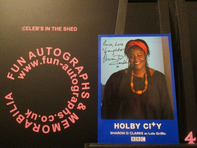 Sharon D Clarke (Lola Griffin) Authentic Autographed Holby City 6x4 Cast Card (4)
