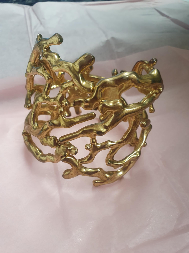 Kenneth Jay Lane Coral cuff bracelet 