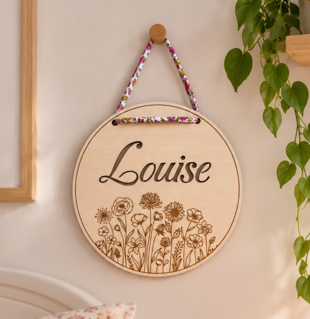 Disque décoratif avec prénom fleurs prairie