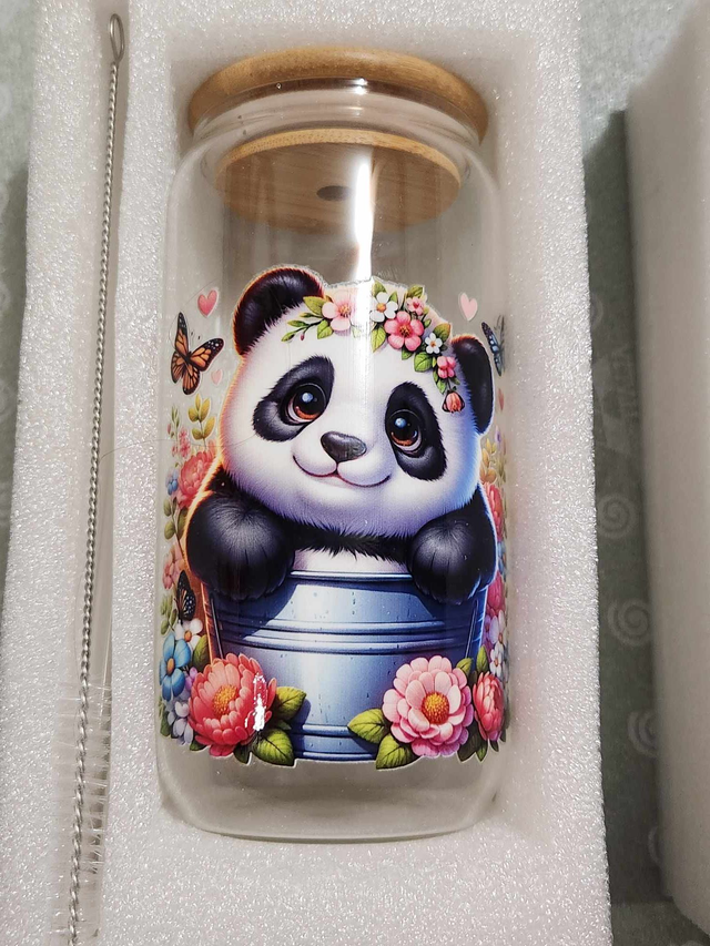 Canette en verre personnalisé "   Un Amour de Panda    " ( gobelet , verre, tasse  )    