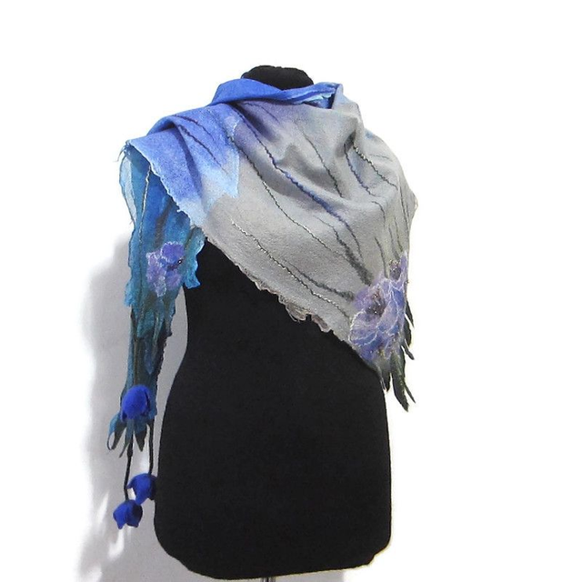 Scialle lana merino seta Scialle feltro fiori di lana fatto a mano bactus infeltrimento warm blue
