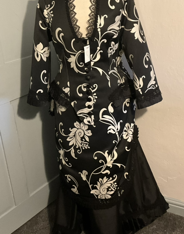 Trained skirt &amp; jacket 006