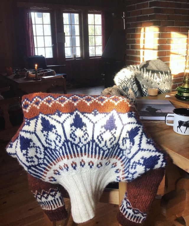 Nordkalott Sweater Kit - Col 04 (Rust &amp; Blue Rauma Vams) - Wool &amp; Pattern - Linka Neumann