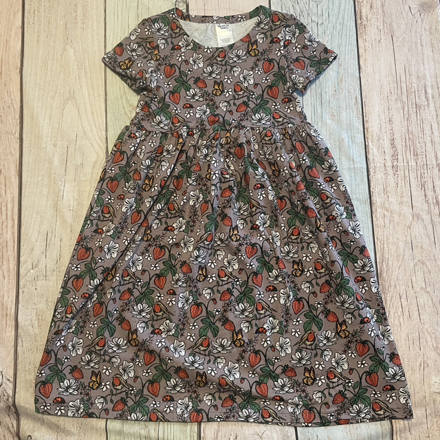 Sommerkleid, Größe 140, Erdbeeren 