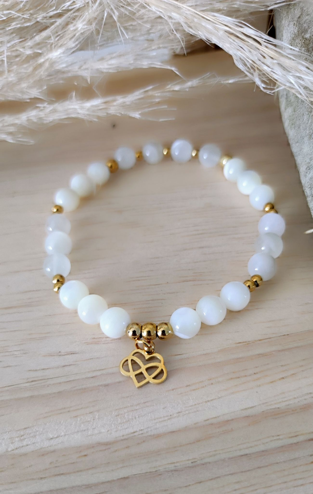 Bracelet "Pureté et Féminité" Nacre et Pierre de lune 