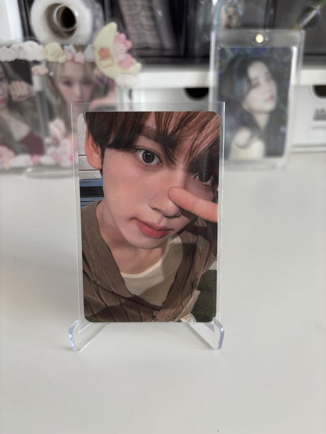 PC OFFICIEL DE HANYUJIN DE ZB1