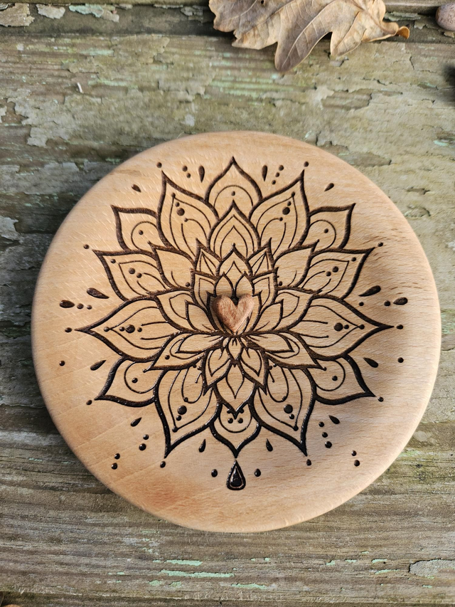 Coupelle en bois de hêtre