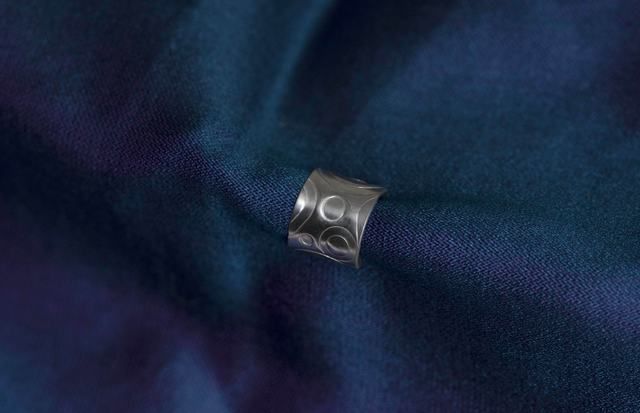 Silver Swirly Circles Ear Cuff - Style 5