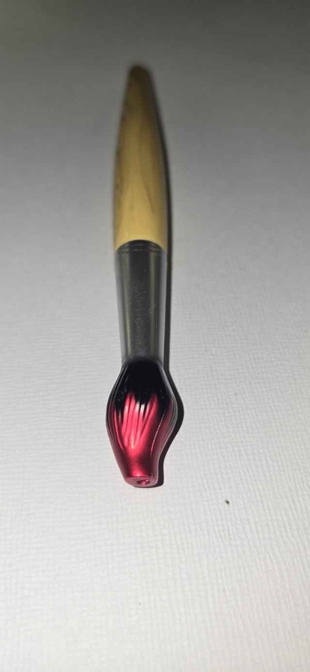 Paint brush pen Red