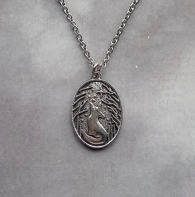 Sitting Fox Necklace 