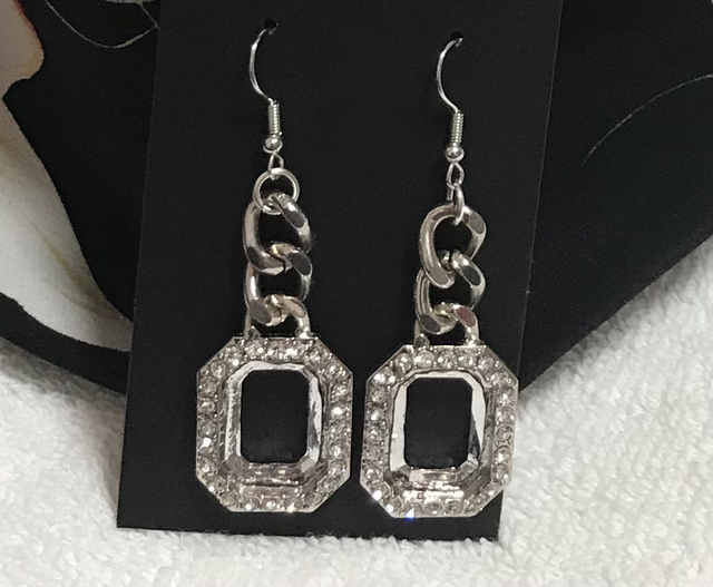 Silver Dangling Earrings- SDE145