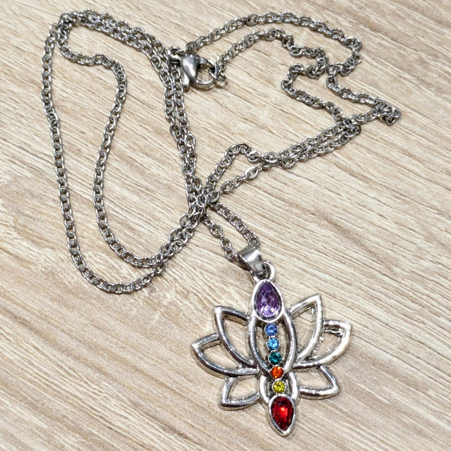 Collier "7 chakras" fleur de lotus