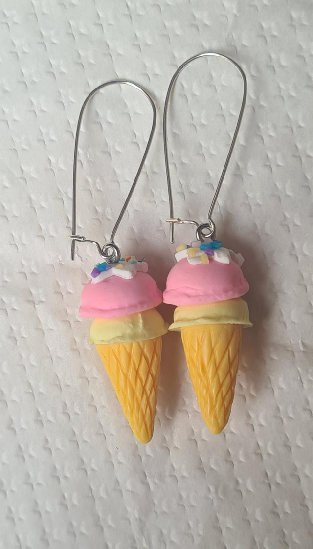 Earrings clay icecream cone cornet sprinkles novelty