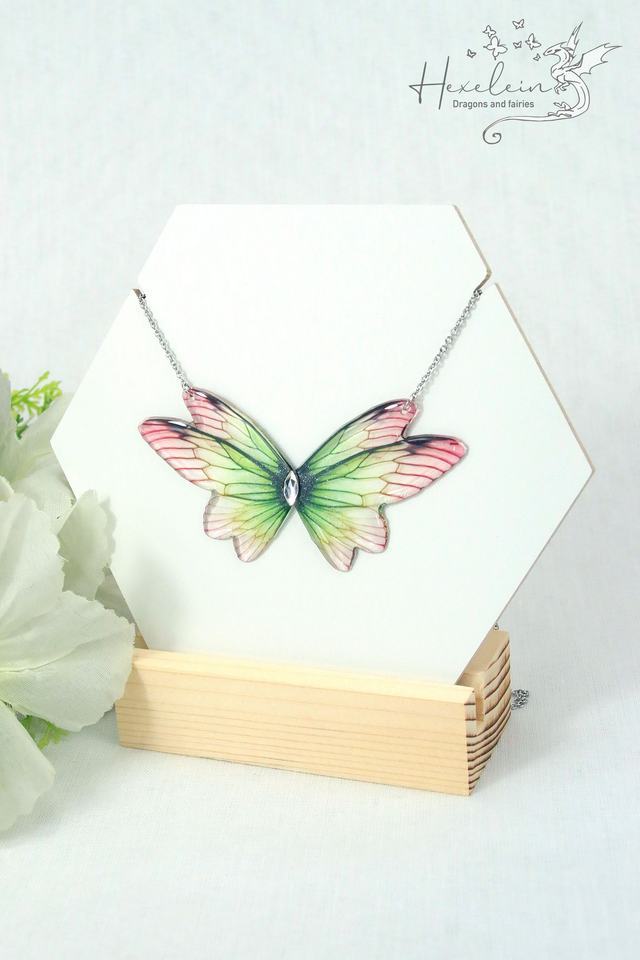 Green and red small fairy necklace