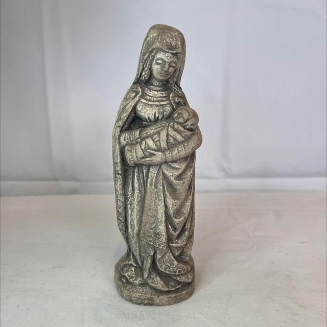 La vierge et l’enfant 