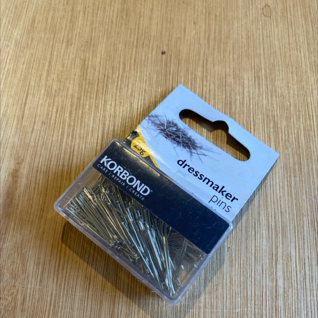 Dressmaker pins