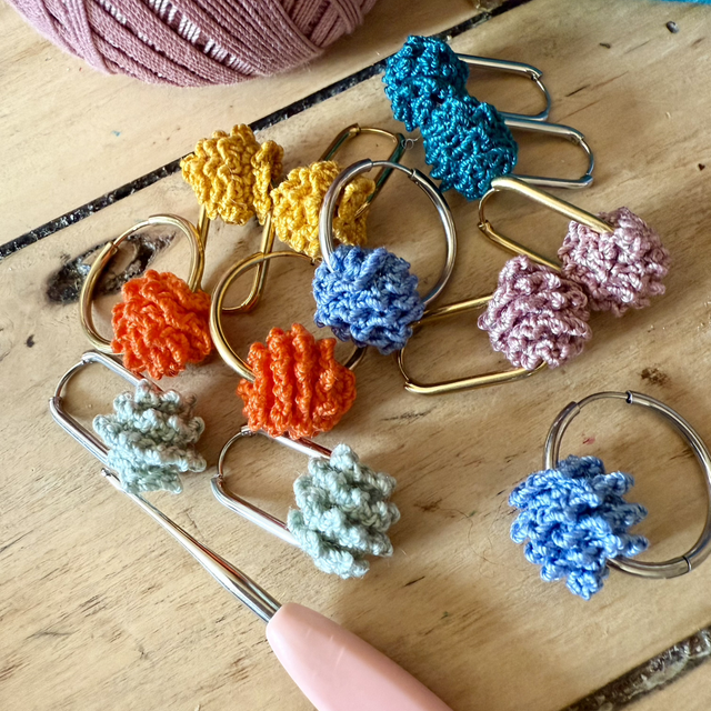 Créole orange au crochet