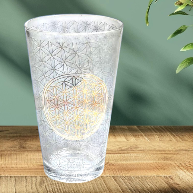 Verre gravé &quot;Fleur de vie&quot;