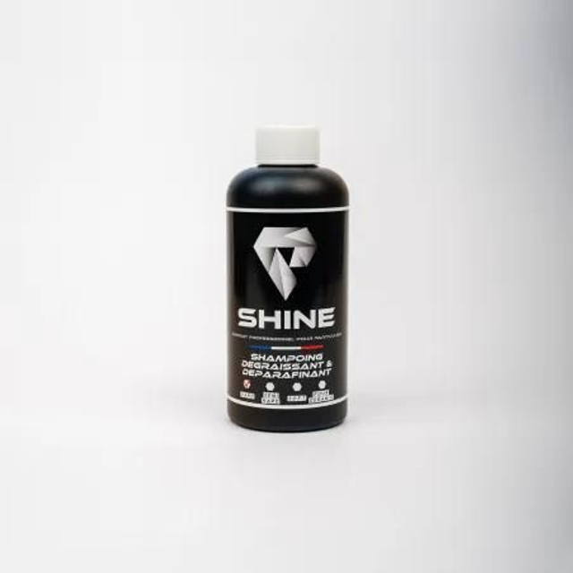 SHAMPOING DÉGRAISSANT &amp; DÉPARAFFINANT

