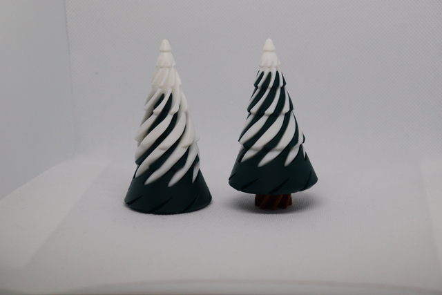 Spinning Christmas Tree