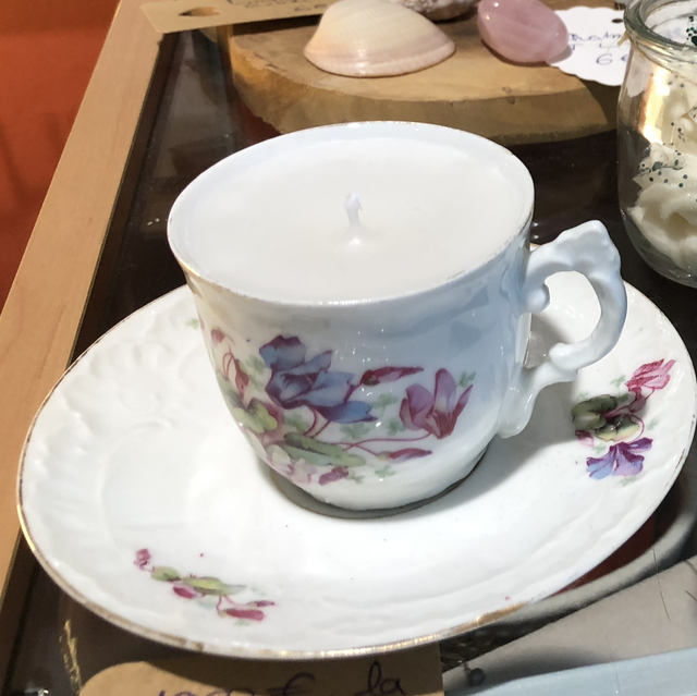 Tasse ancienne &amp; sa bougie