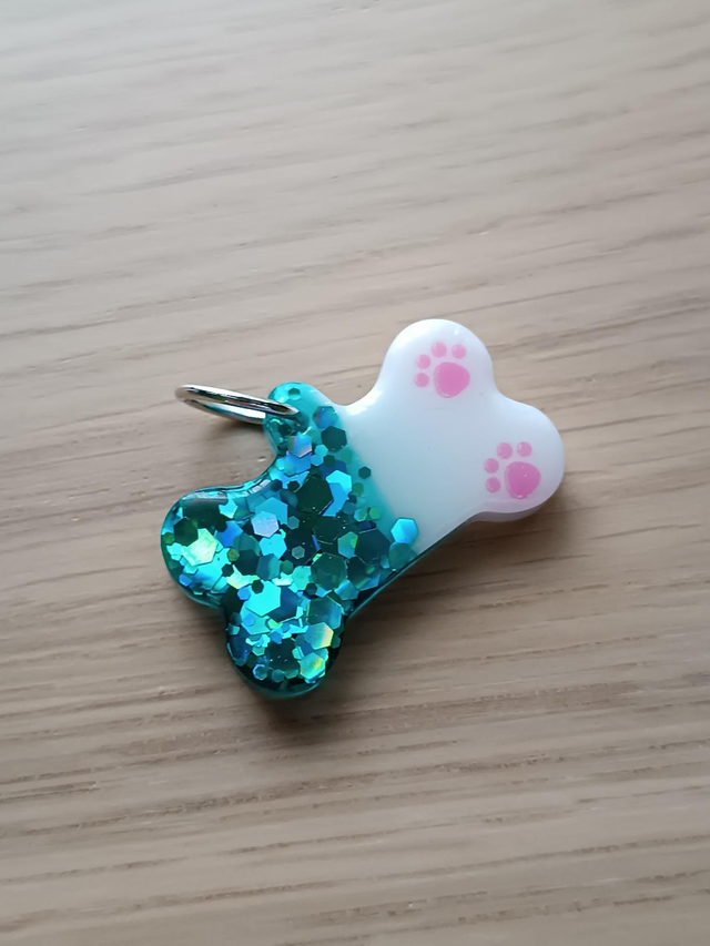 Chapa S - Nombre en Vinilo Negro