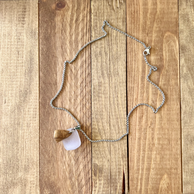 Collier opposition 